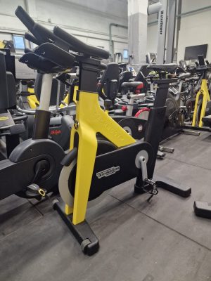 technogym d92 connect vélo de spinning connecté