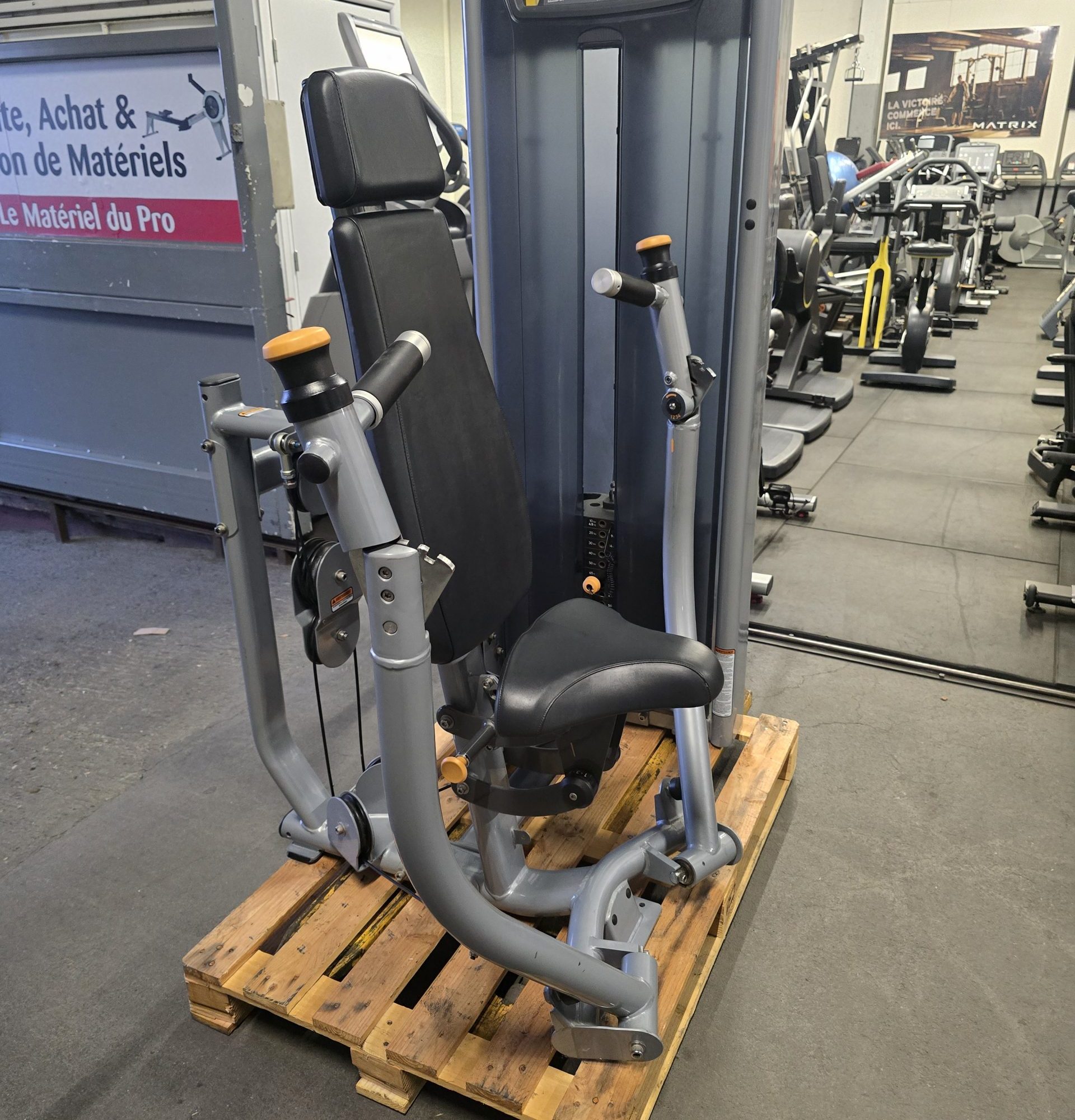 DEVELOPPE  PECTORAUX  CONVERGENT MATRIX VERSA  VS-S13