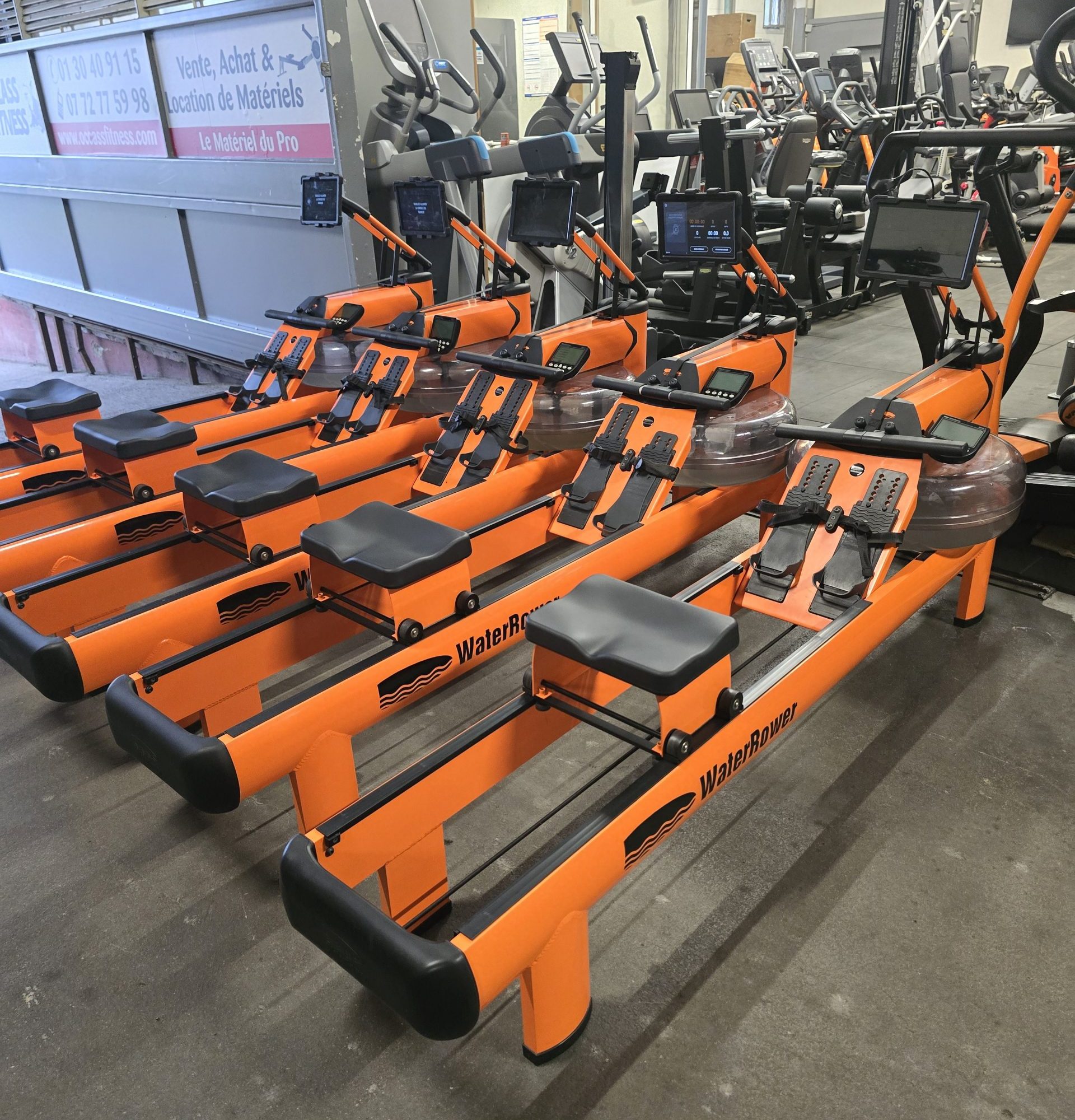 WaterRower M1 HiRise moniteur serie 4 | Rameur à eau Professionnel