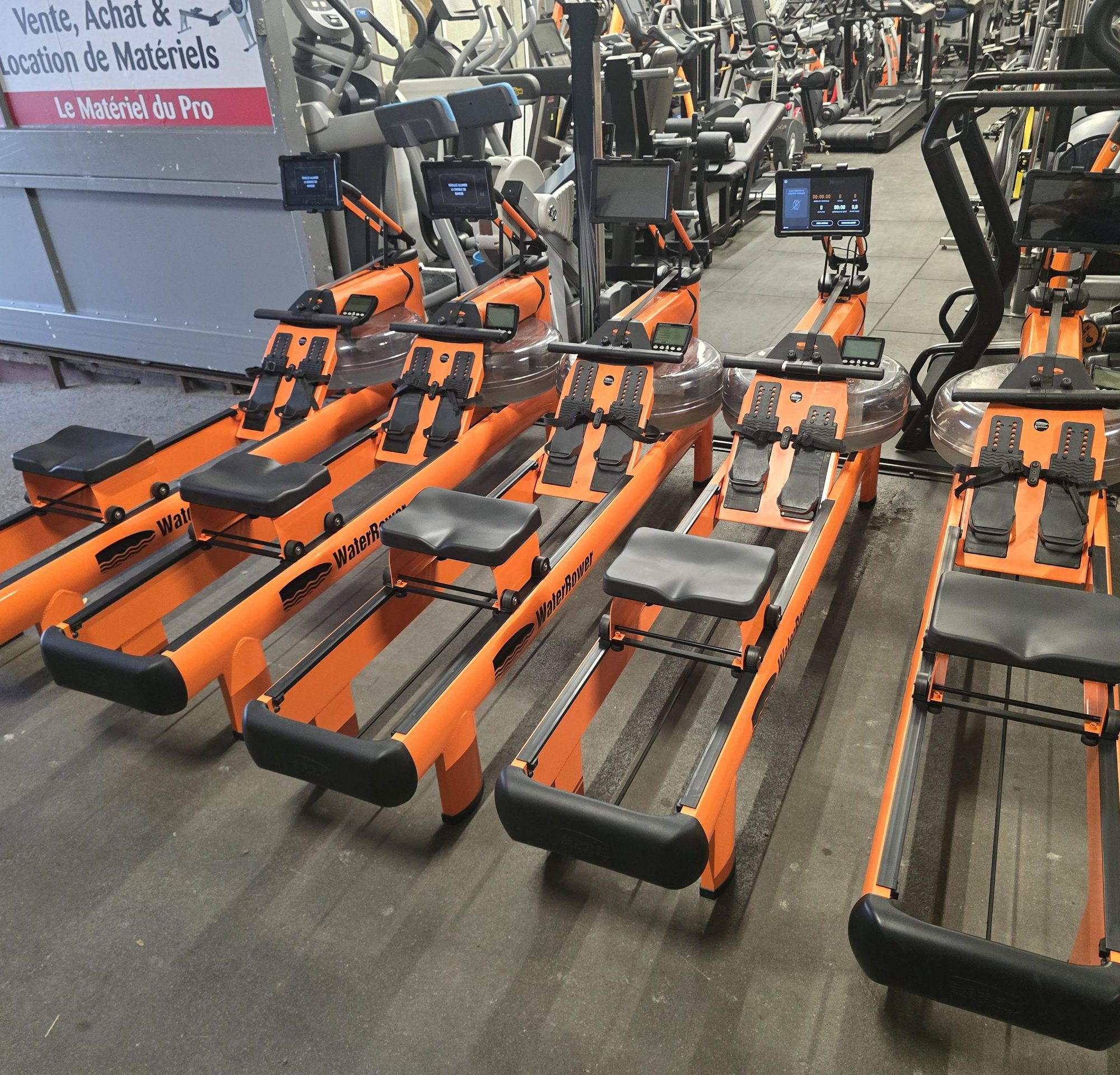 Alternative view of WaterRower M1 HiRise moniteur serie 4 | Rameur à eau Professionnel